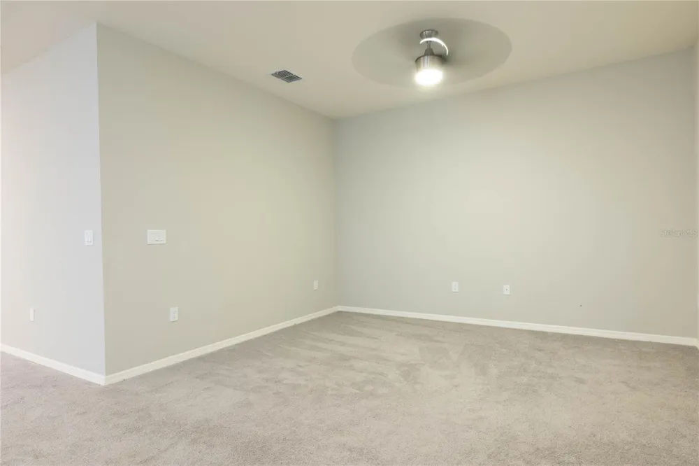 1069 MONTGOMERY LANE Polk City, FL 33868