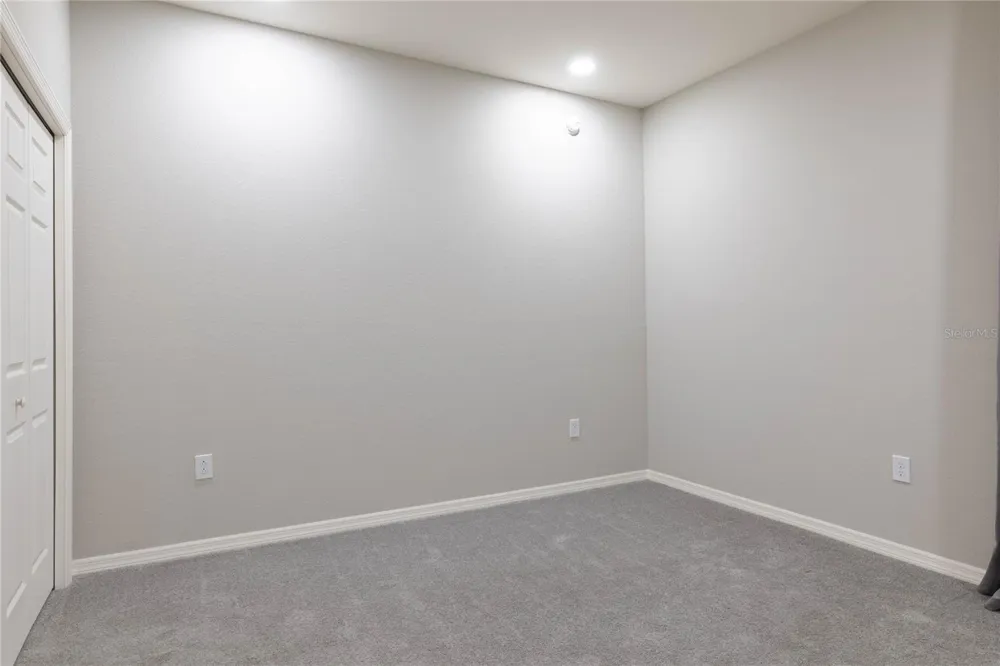 1069 MONTGOMERY LANE Polk City, FL 33868