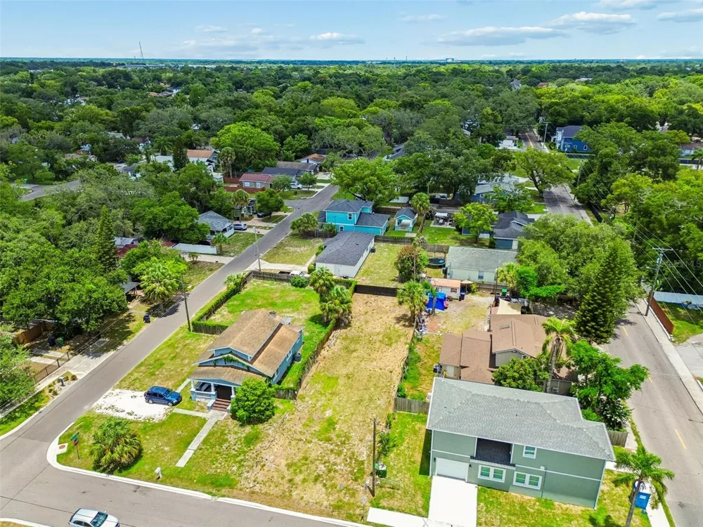 4805 10TH STREET Tampa, FL 33603