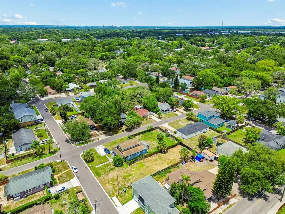 4805 10TH STREET Tampa, FL 33603