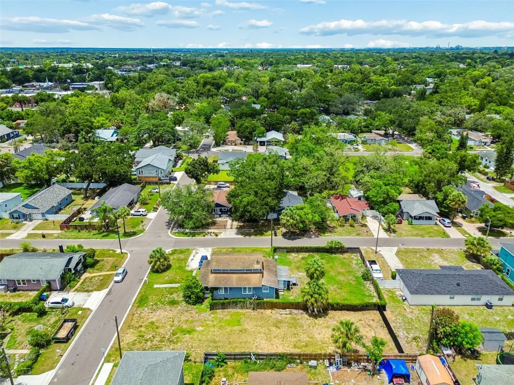 4805 10TH STREET Tampa, FL 33603