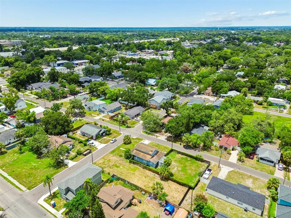 4805 10TH STREET Tampa, FL 33603