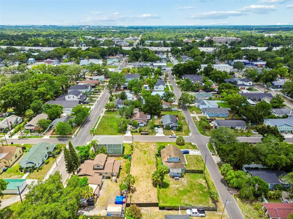 4805 10TH STREET Tampa, FL 33603