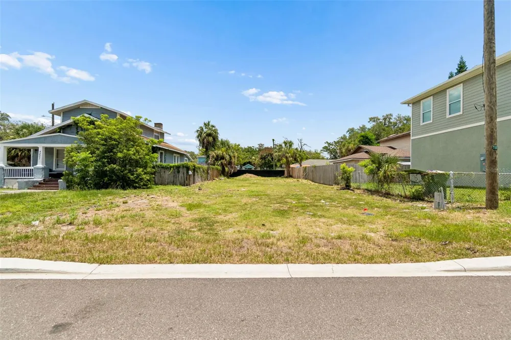 4805 10TH STREET Tampa, FL 33603