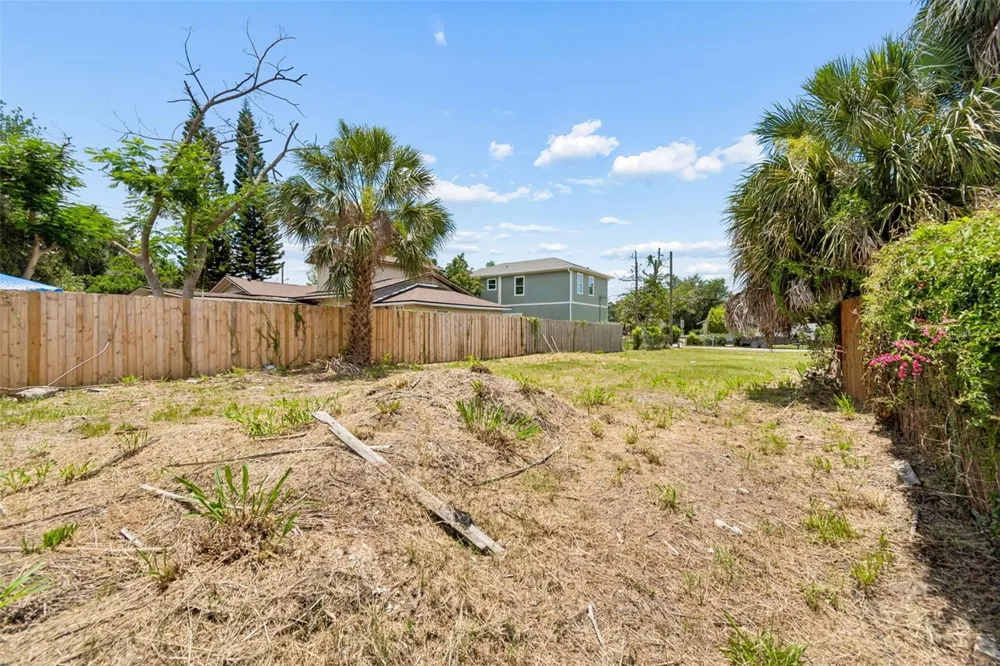 4805 10TH STREET Tampa, FL 33603