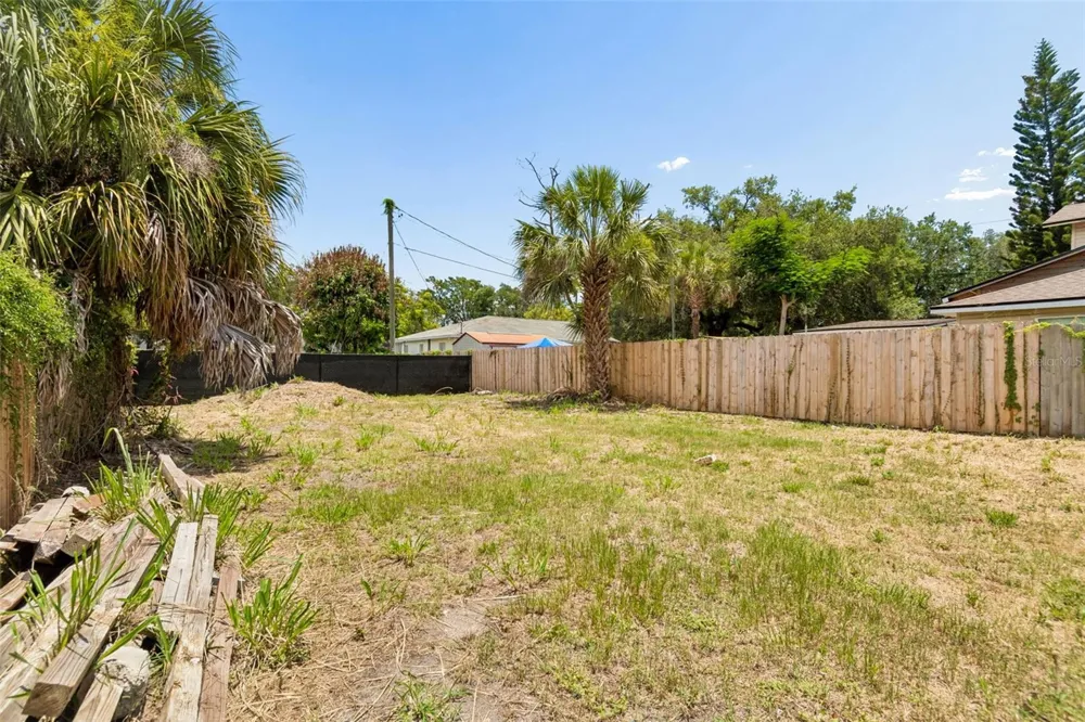 4805 10TH STREET Tampa, FL 33603