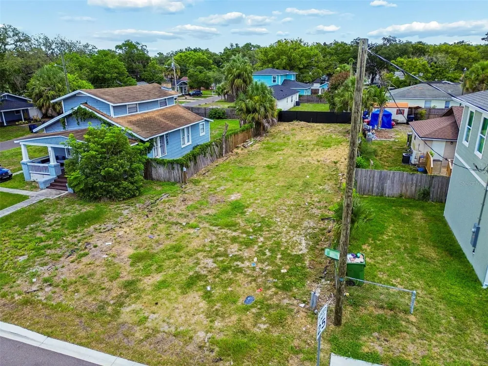 4805 10TH STREET Tampa, FL 33603