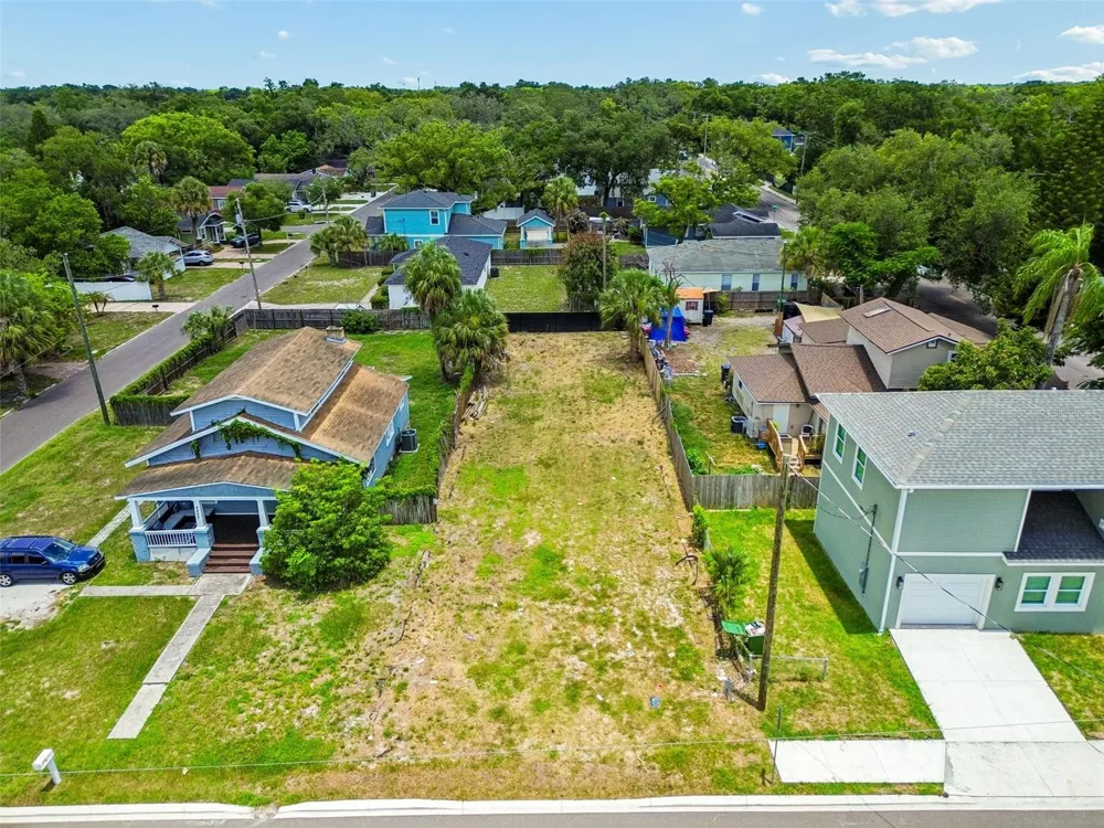 4805 10TH STREET Tampa, FL 33603