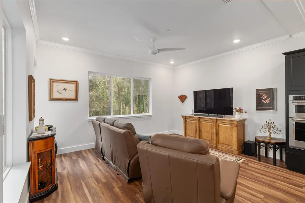 2601 SW WILLISTON ROAD #106 Gainesville, FL 32608