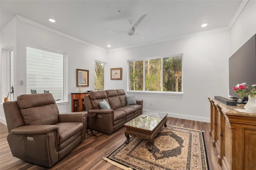 2601 SW WILLISTON ROAD #106 Gainesville, FL 32608