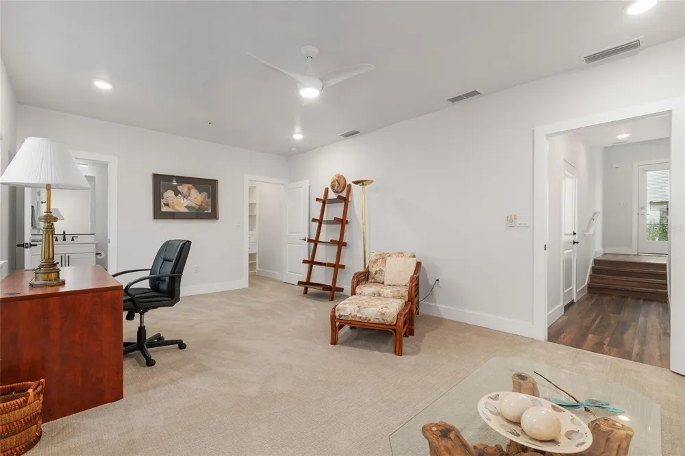 2601 SW WILLISTON ROAD #106 Gainesville, FL 32608