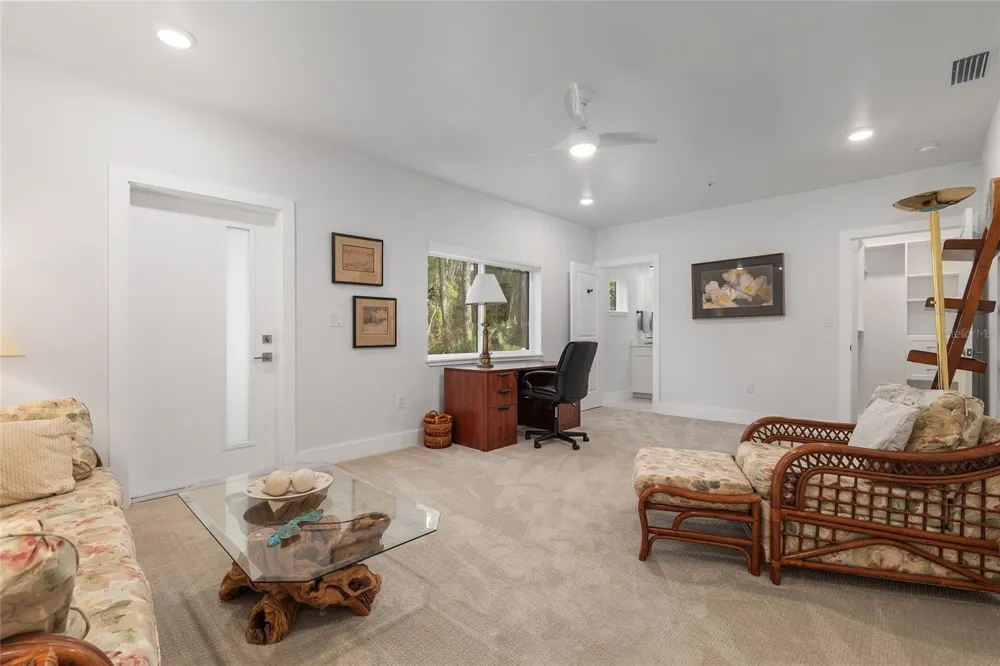 2601 SW WILLISTON ROAD #106 Gainesville, FL 32608