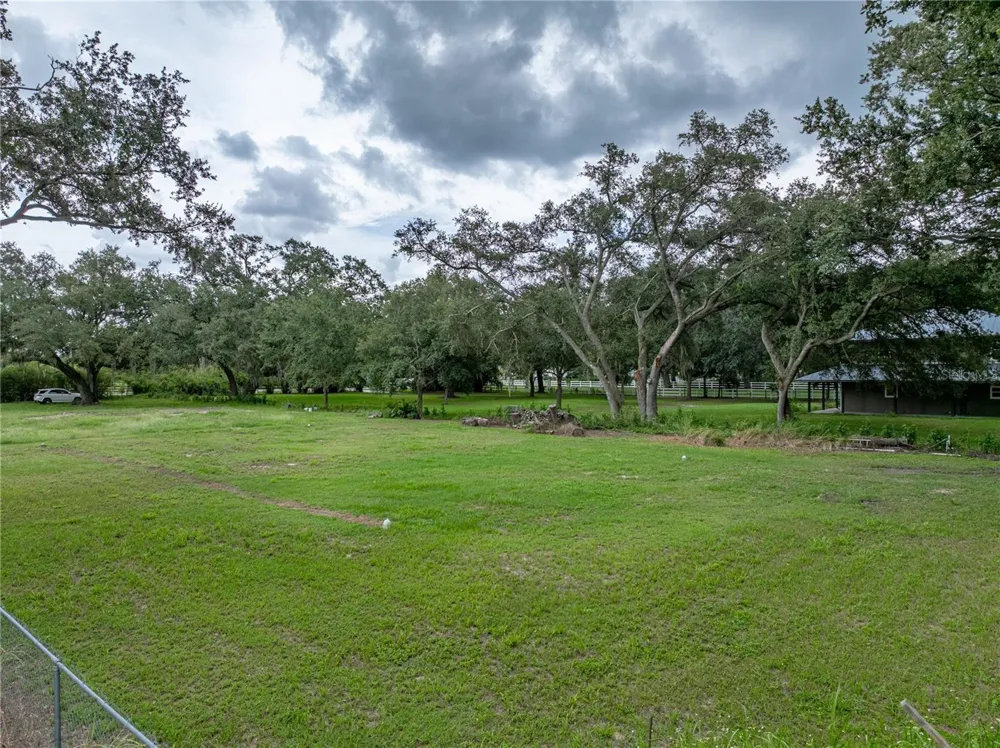 OLD BERKLEY ROAD Auburndale, FL 33823