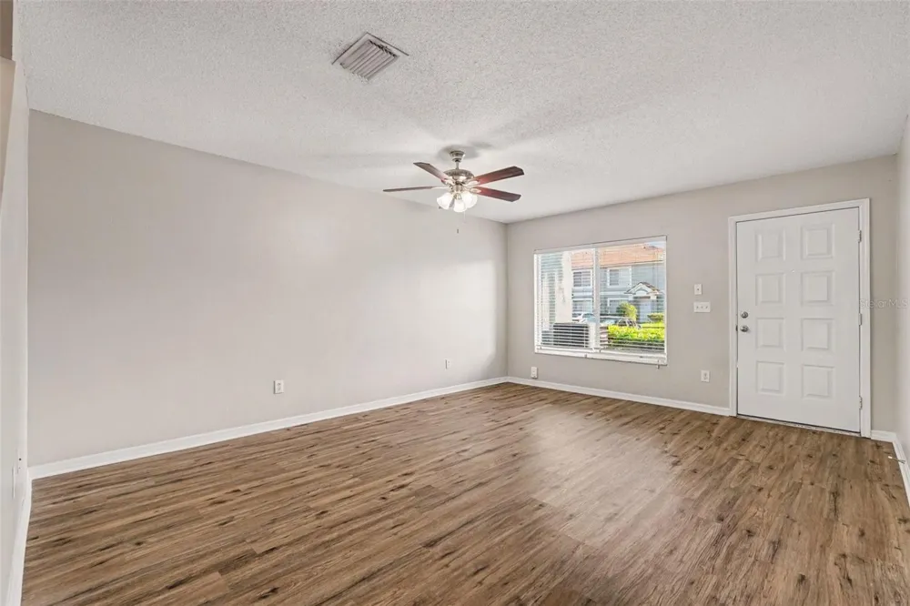 2125 FLUORSHIRE DRIVE Brandon, FL 33511
