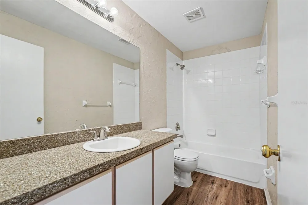 2125 FLUORSHIRE DRIVE Brandon, FL 33511