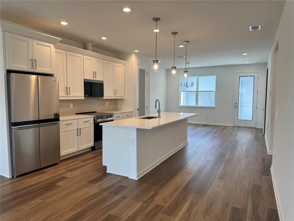 1888 CROWNCREST DRIVE Apopka, FL 32703
