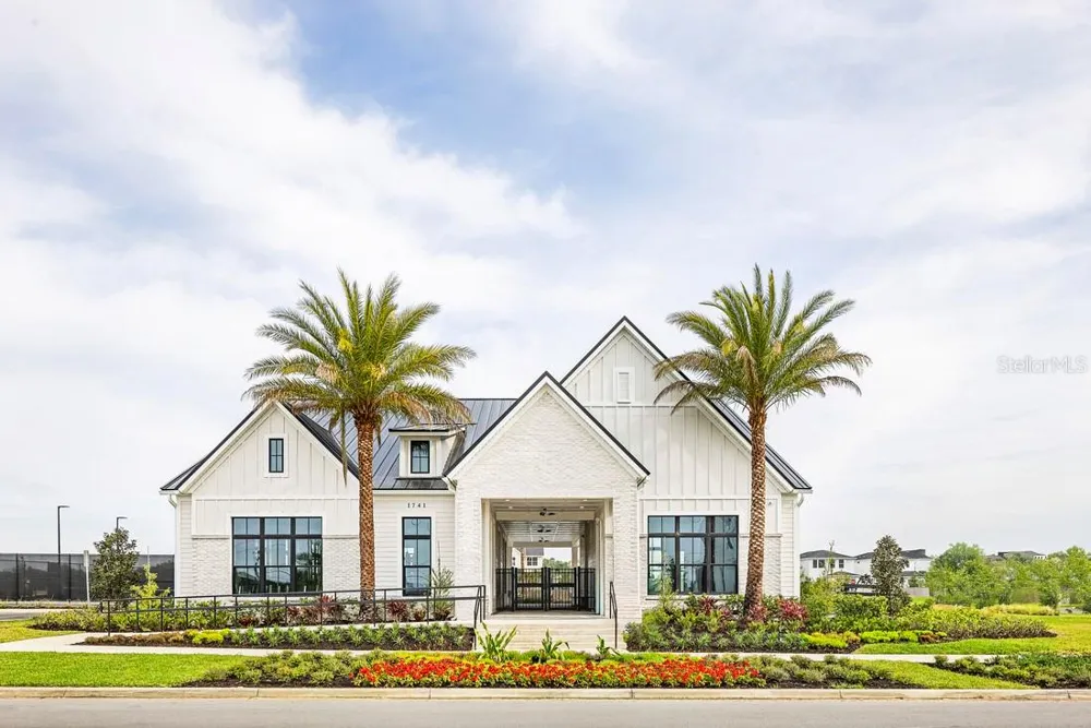 1888 CROWNCREST DRIVE Apopka, FL 32703