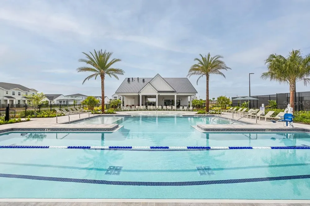 1888 CROWNCREST DRIVE Apopka, FL 32703