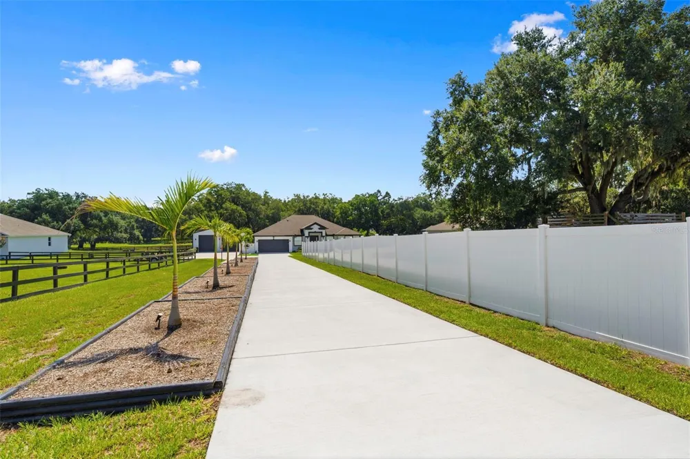 437 GANDY CEMETERY ROAD Bartow, FL 33830
