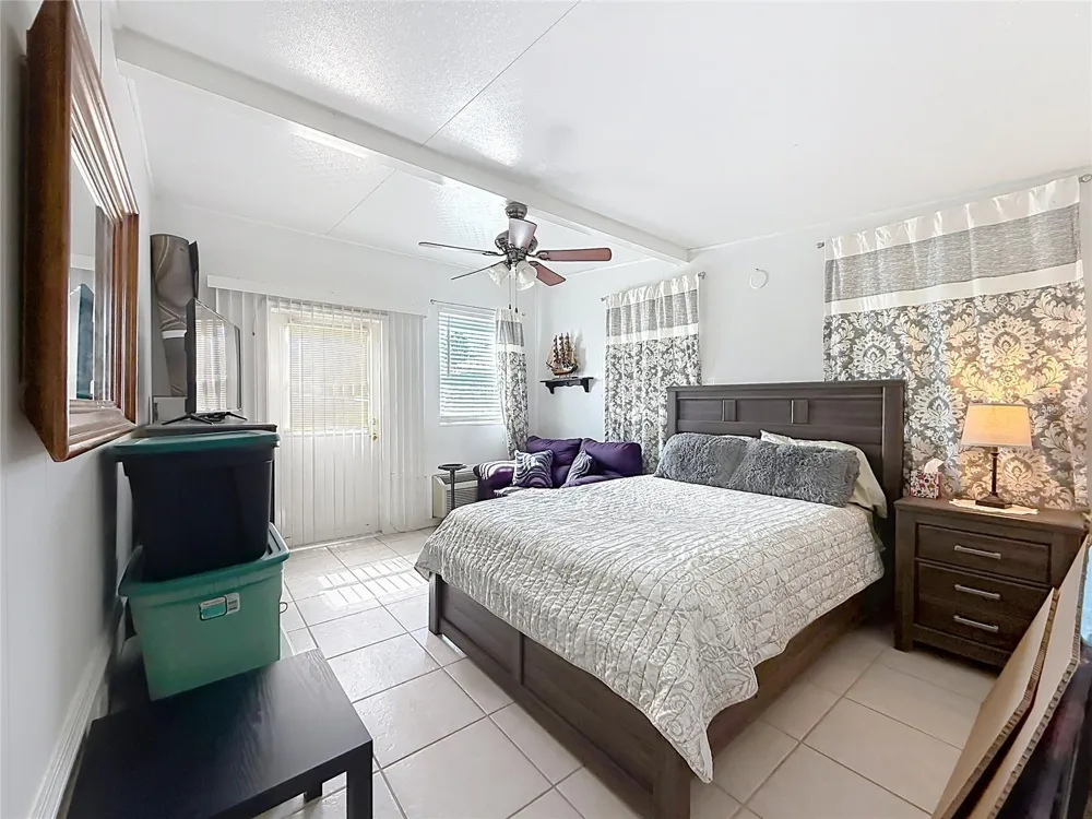 1025 CAPELLA DRIVE Tavares, FL 32778