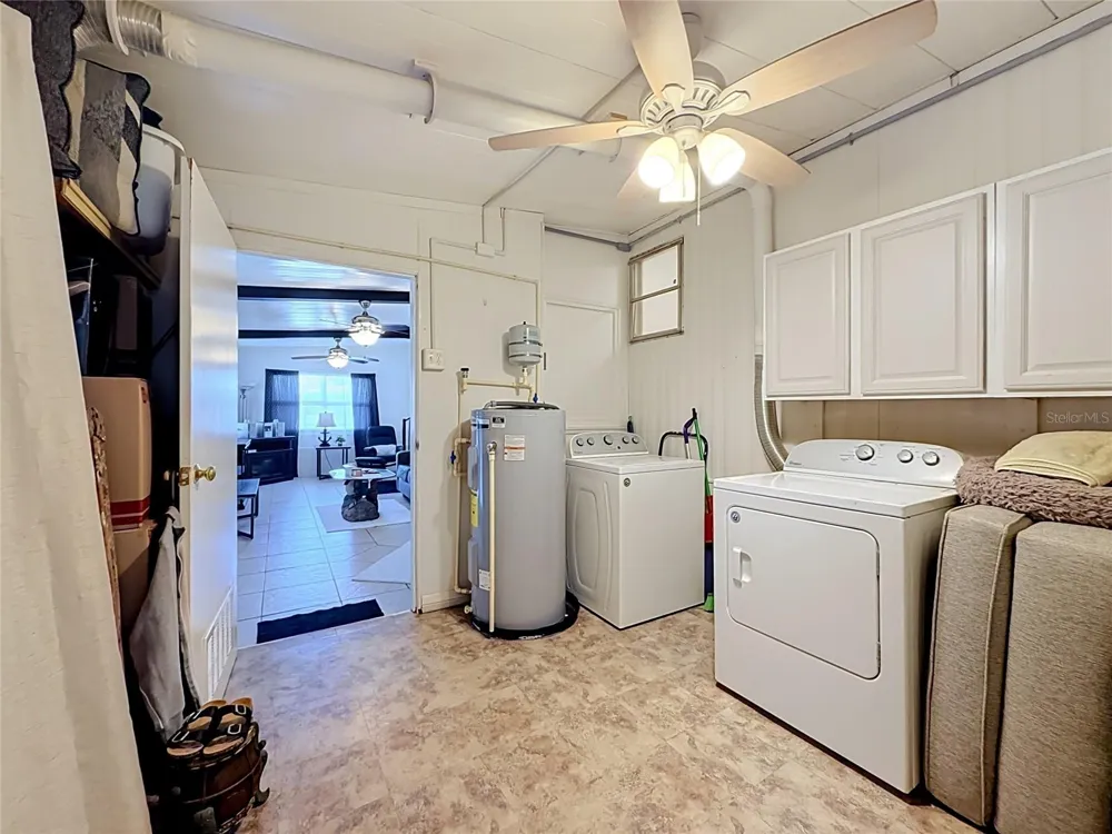 1025 CAPELLA DRIVE Tavares, FL 32778