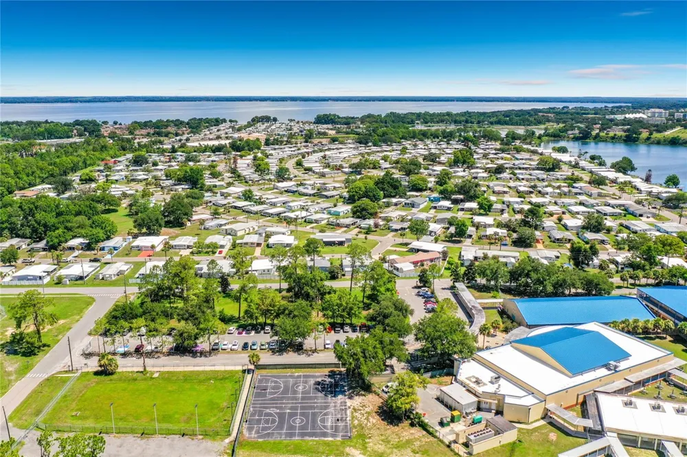 1025 CAPELLA DRIVE Tavares, FL 32778