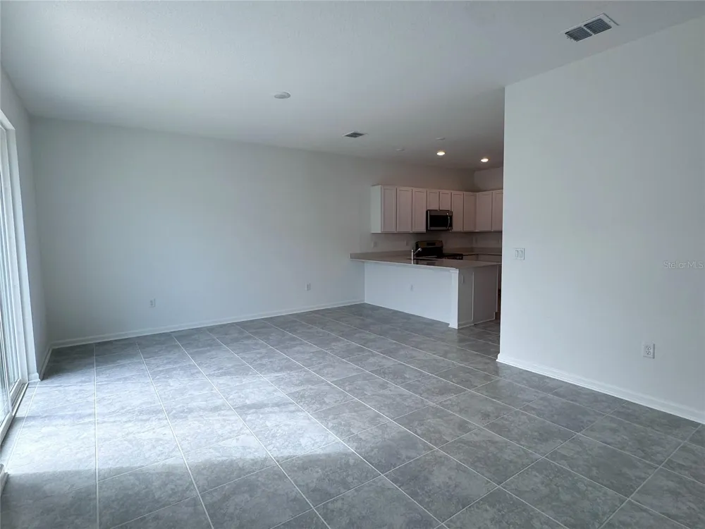 2494 SKYLINE LOOP Kissimmee, FL 34759