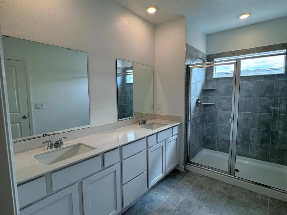2494 SKYLINE LOOP Kissimmee, FL 34759