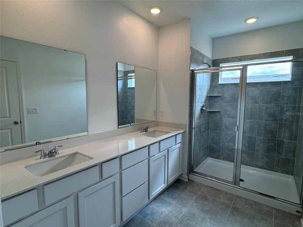 2494 SKYLINE LOOP Kissimmee, FL 34759