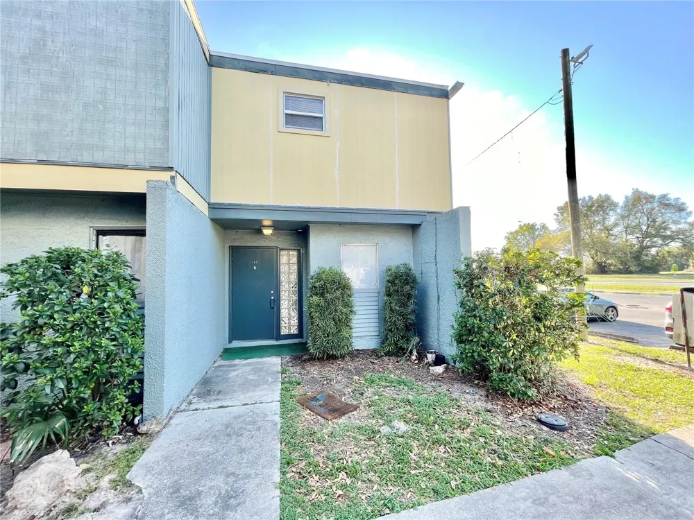 719 SW 75TH STREET #103 Gainesville, FL 32607