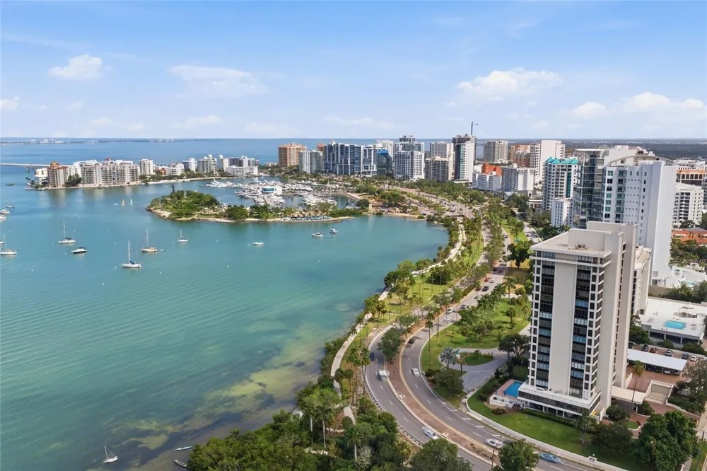 2930 HAWTHORNE STREET Sarasota, FL 34239