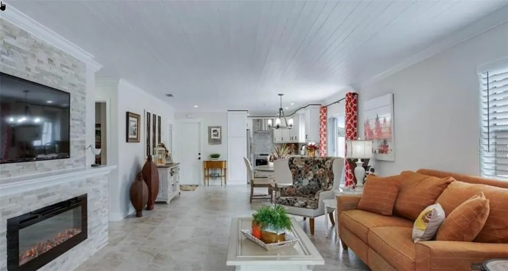 316 GUIDO AVENUE Lady Lake, FL 32159