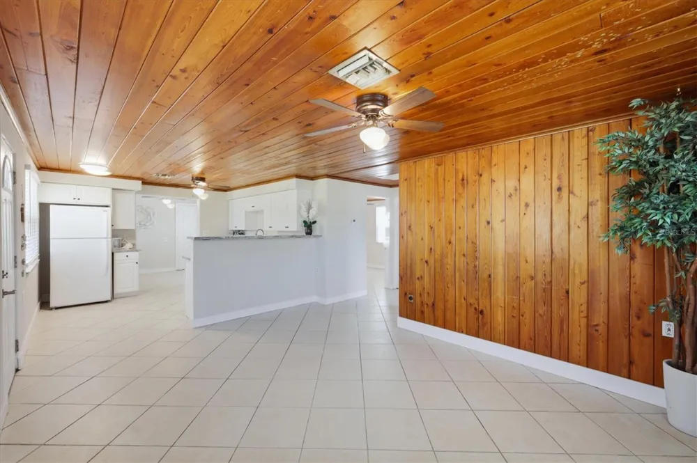 155 MAGNOLIA AVENUE Englewood, FL 34223