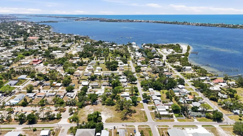 155 MAGNOLIA AVENUE Englewood, FL 34223