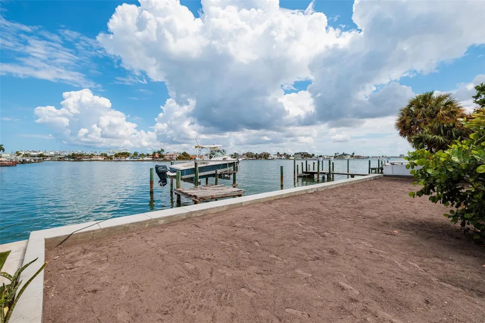 216 PUNTA VISTA DRIVE St Pete Beach, FL 33706