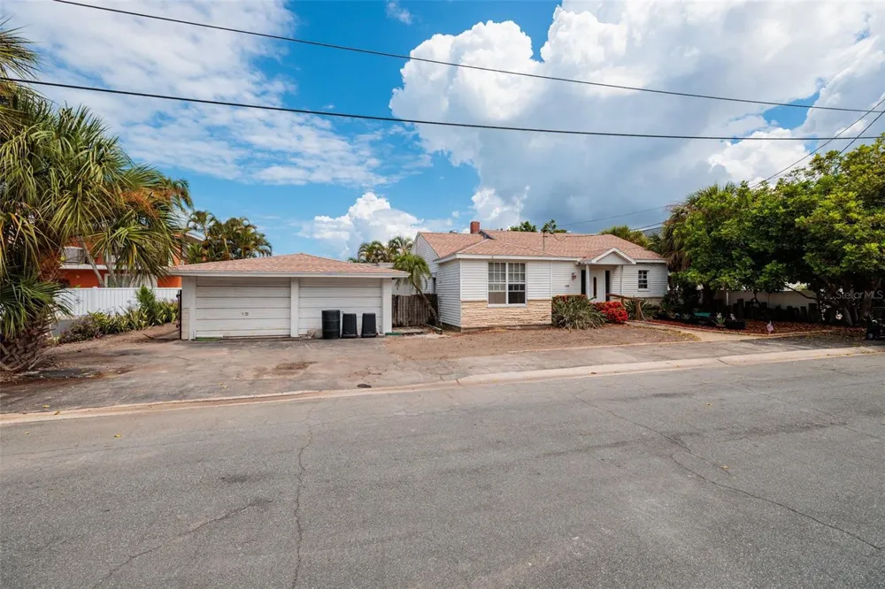 216 PUNTA VISTA DRIVE St Pete Beach, FL 33706