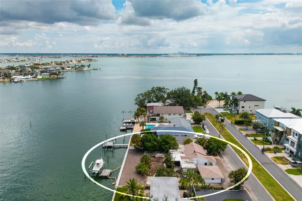 216 PUNTA VISTA DRIVE St Pete Beach, FL 33706