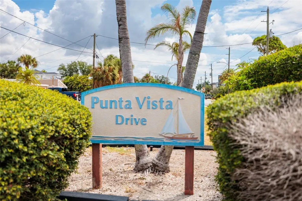216 PUNTA VISTA DRIVE St Pete Beach, FL 33706
