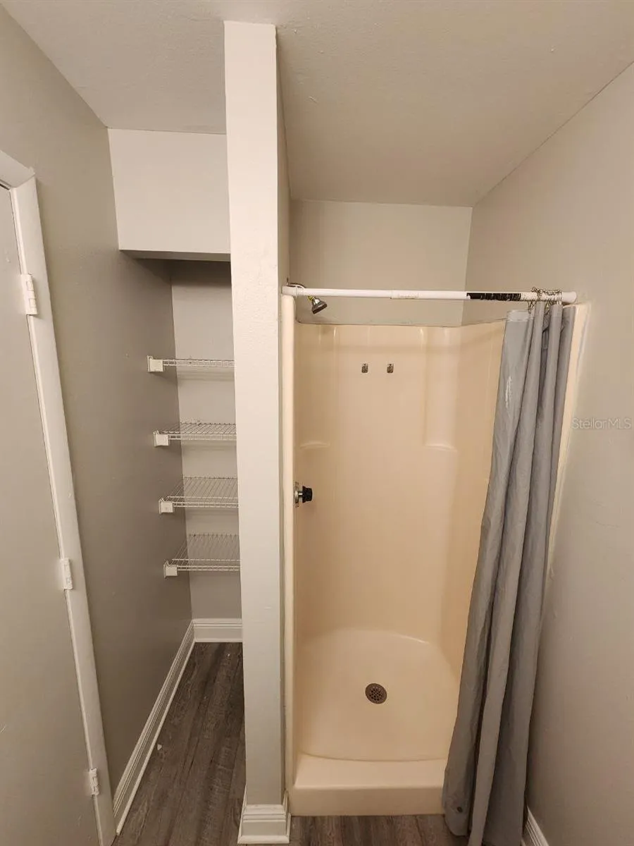 1209 62ND AVENUE E Bradenton, FL 34203