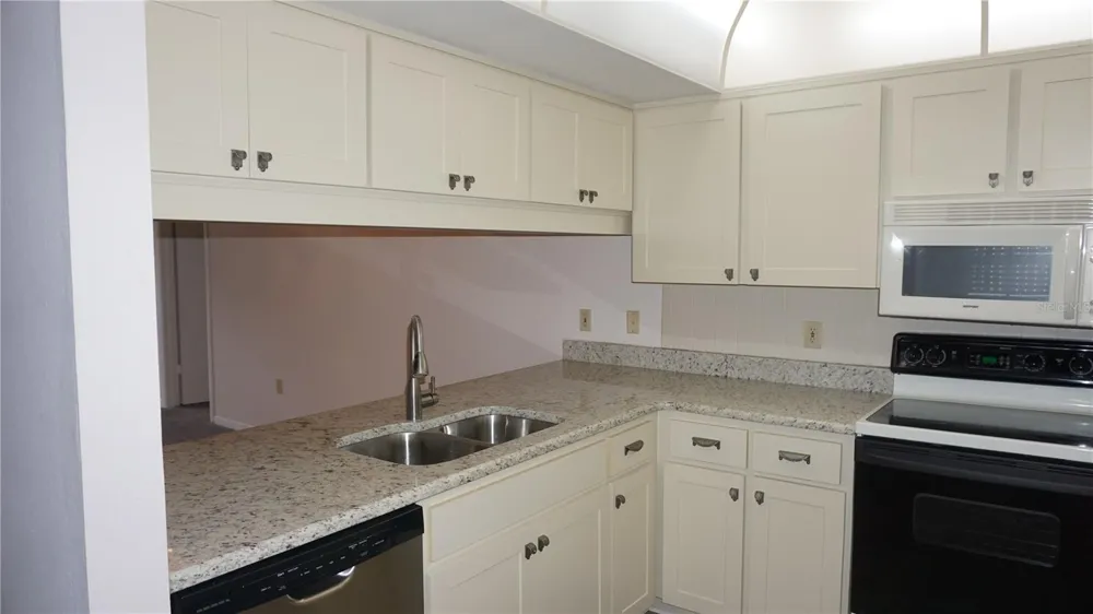 12141 SPARTAN WAY #204 Hudson, FL 34667