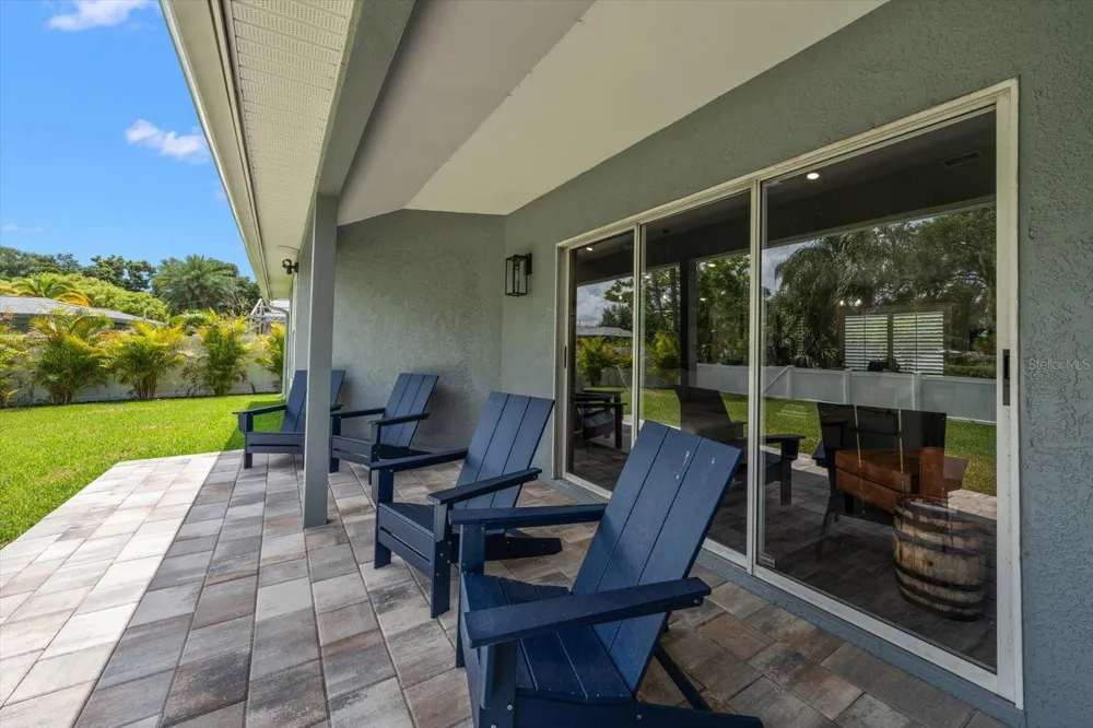 668 MEHLENBACHER ROAD Belleair, FL 33756