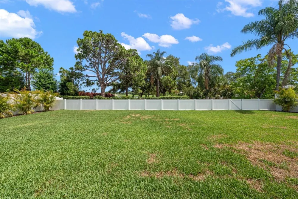 668 MEHLENBACHER ROAD Belleair, FL 33756