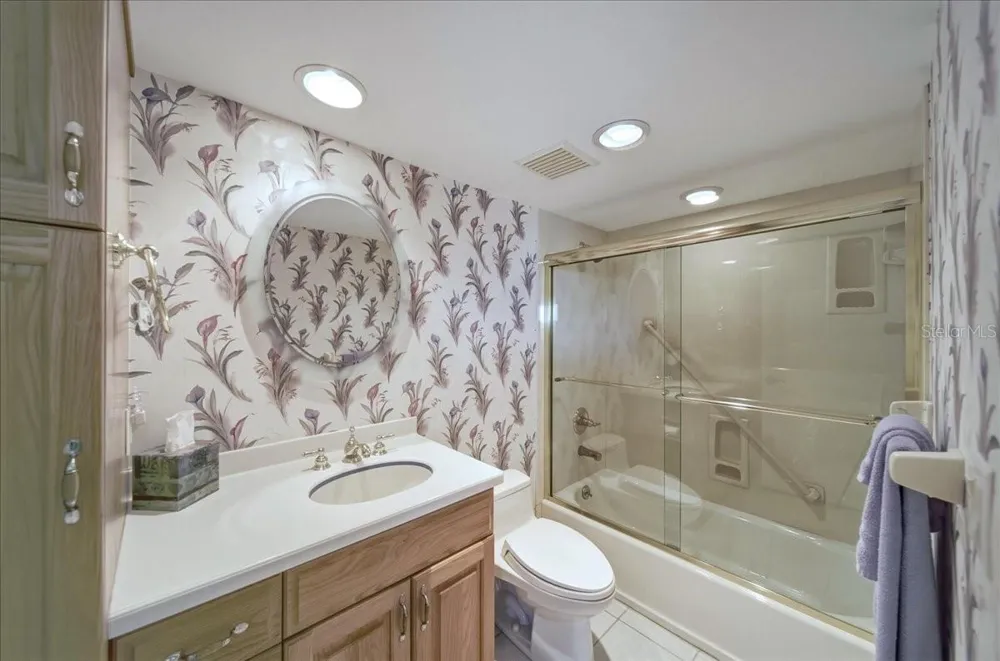 1480 GULF BOULEVARD #202 Englewood, FL 34223