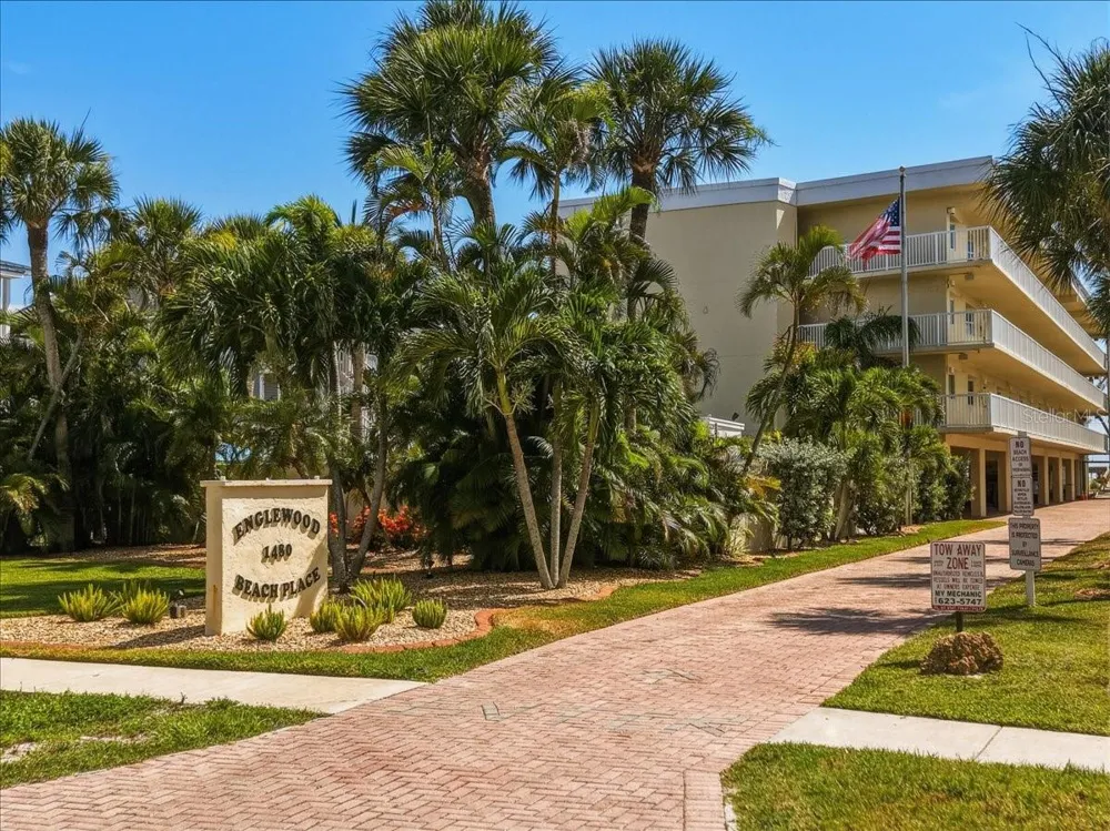 1480 GULF BOULEVARD #202 Englewood, FL 34223
