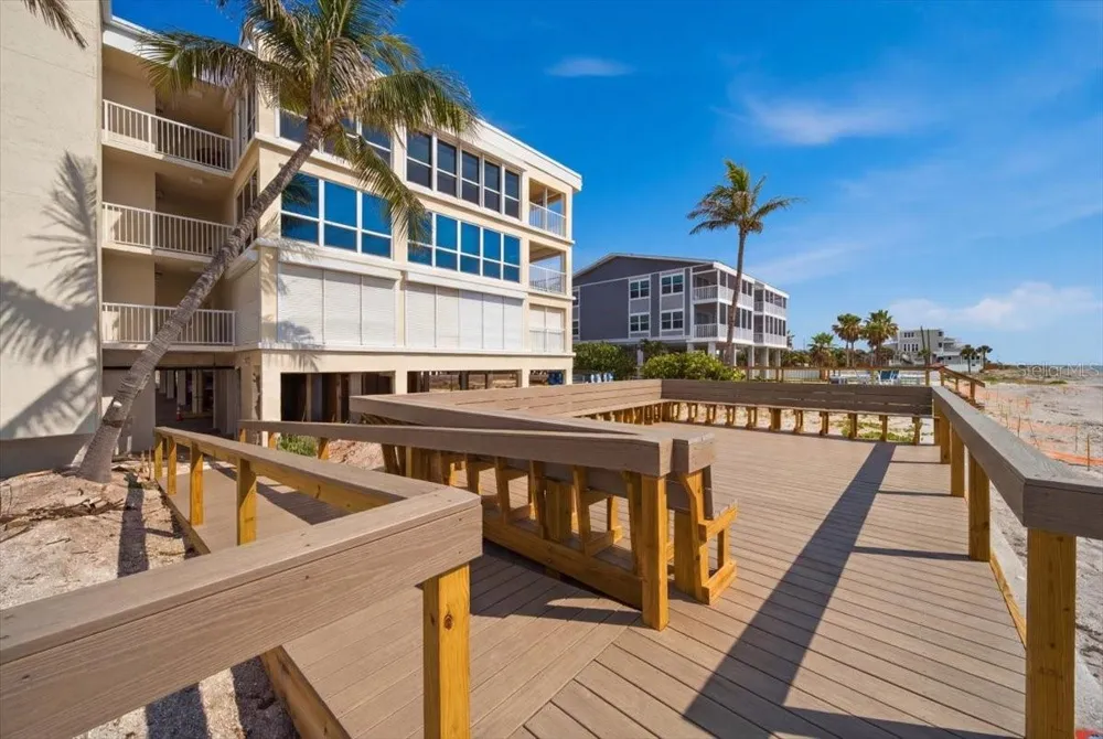 1480 GULF BOULEVARD #202 Englewood, FL 34223