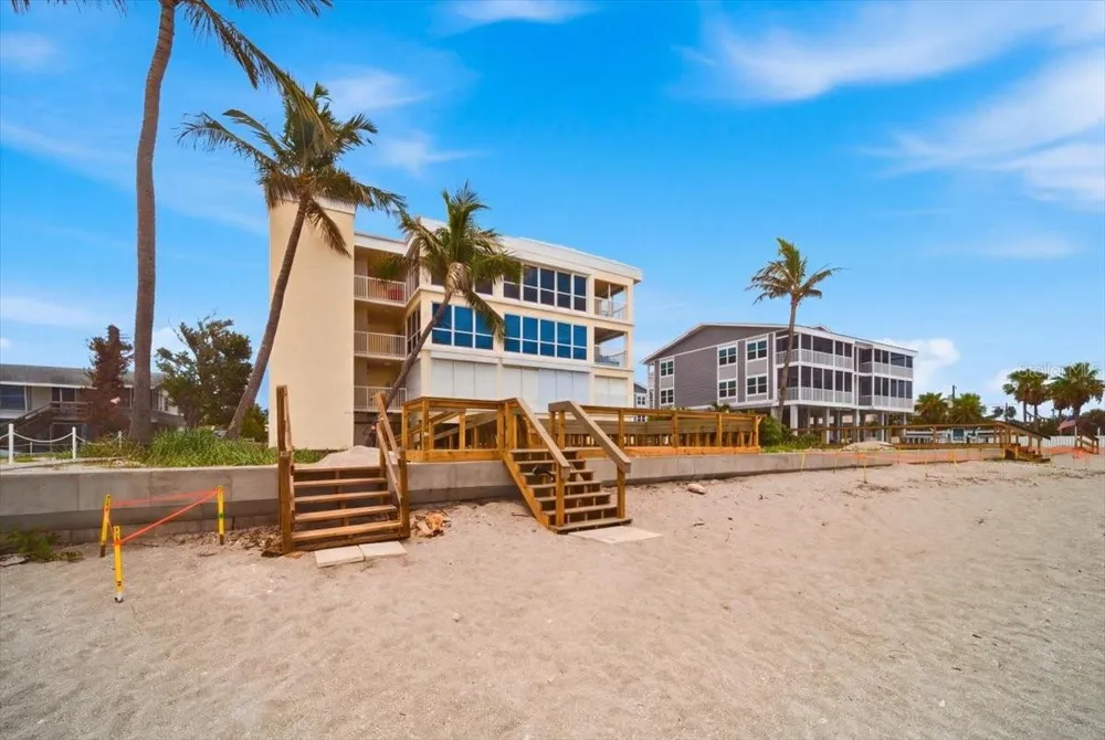 1480 GULF BOULEVARD #202 Englewood, FL 34223