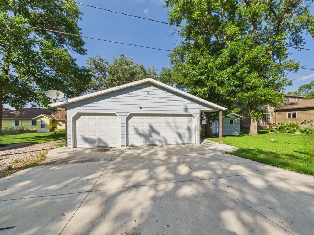 28224 S Shore Drive Starbuck, MN 56381