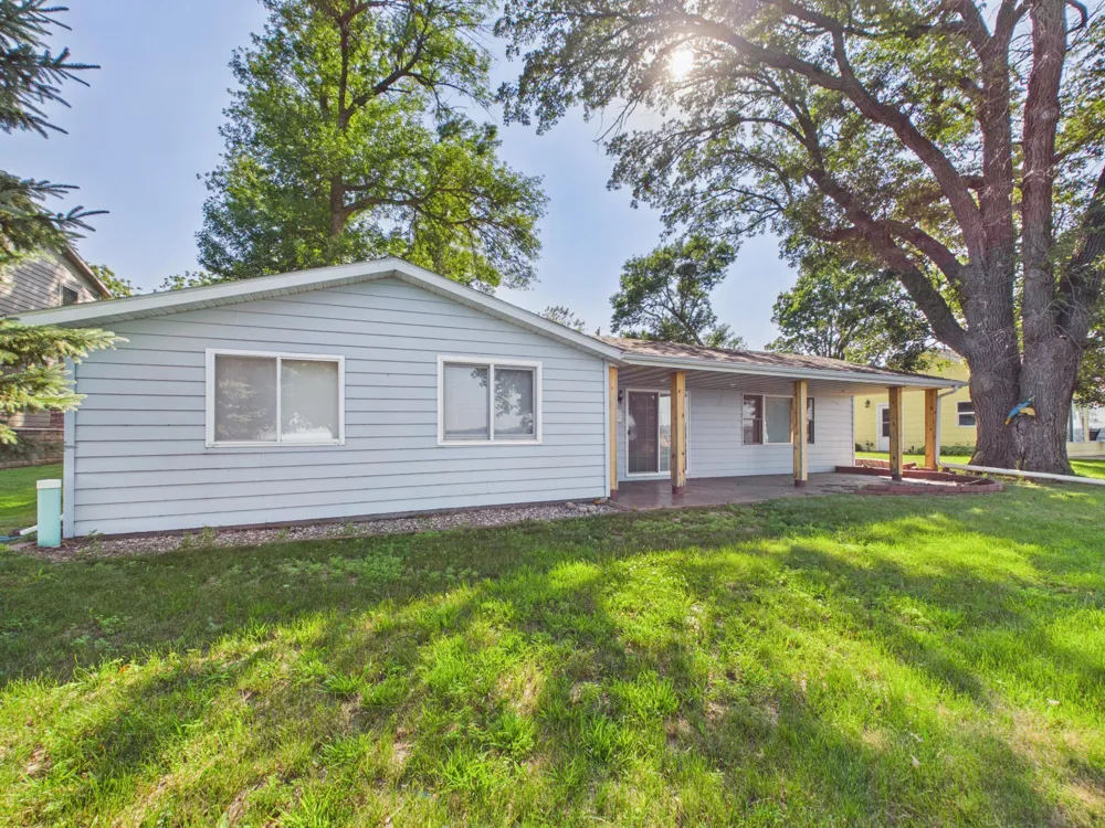 28224 S Shore Drive Starbuck, MN 56381