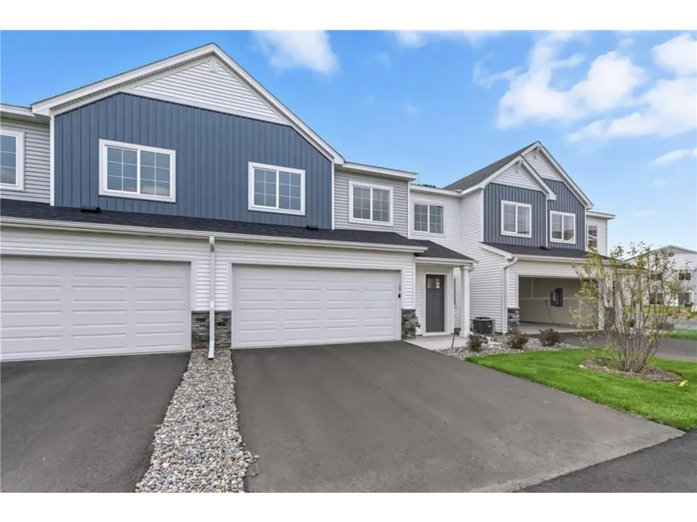 8855 Riverstone Avenue NE Monticello, MN 55328