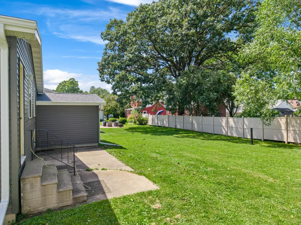 121 E Lincoln Street Caledonia, MN 55921